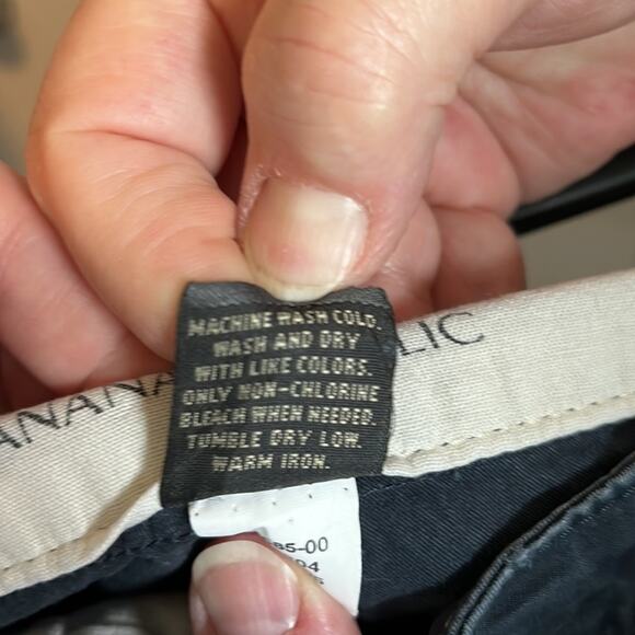 ⚡️ 3 for $20 ⚡️ Banana Republic Capris - Picture 6 of 8